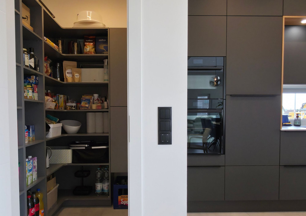 Speisekammer in Löffelstelzen