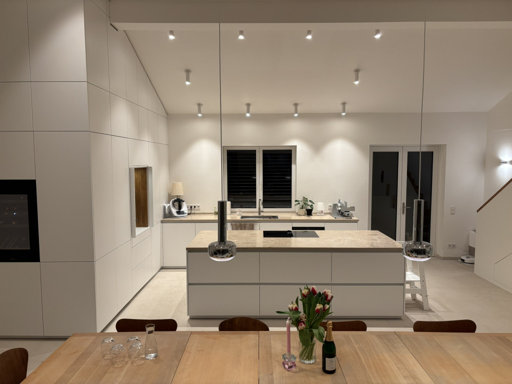 Moderne Wohnküche in Würzburg 